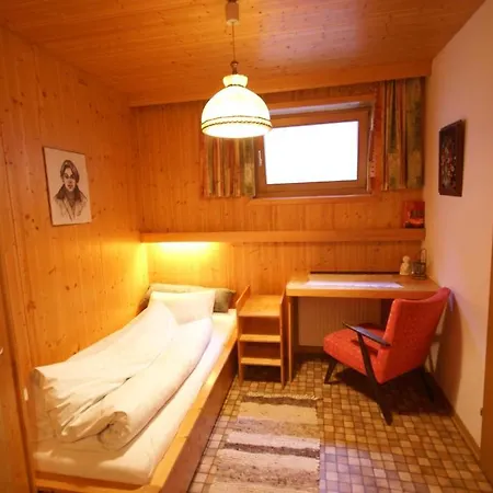 Haus Oblasser *