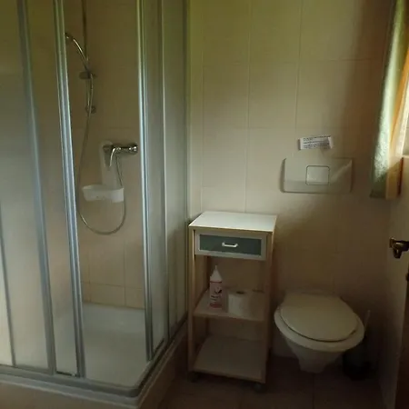 Haus Oblasser Panzió *