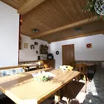 Haus Oblasser فندق مبيت وإفطار فينكنبرغ