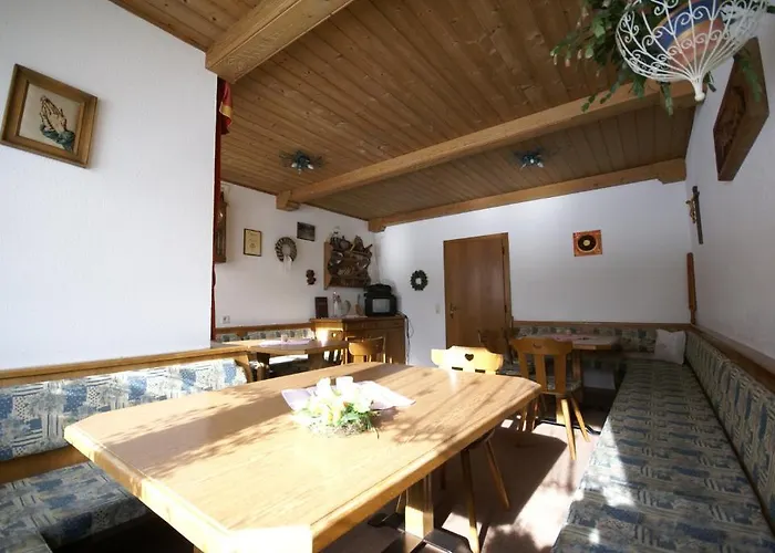 Haus Oblasser Bed & Breakfast Finkenberg